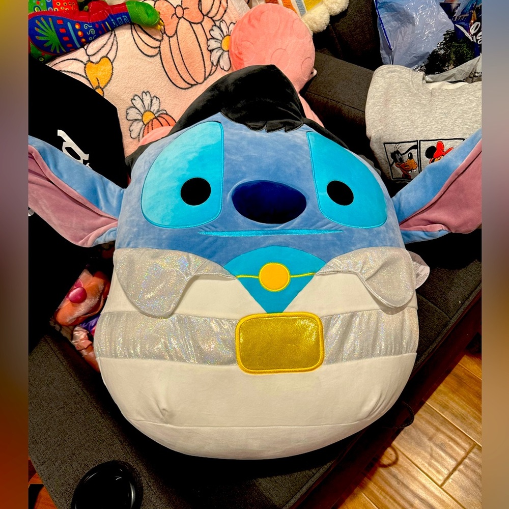 Elvis Stich Squismallow 20”